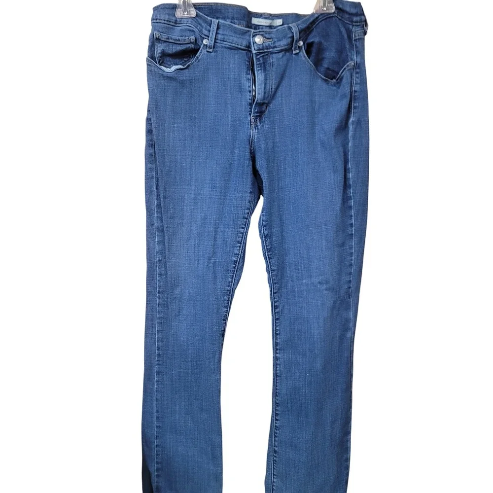 Levis Womens Classic TimelessBootcut Jeans Medium Wash Blue Denim Sz 16 Mid Rise